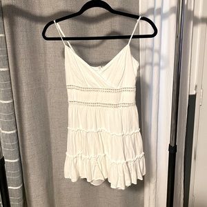 Trixxi clothing company white ruffled mini dress